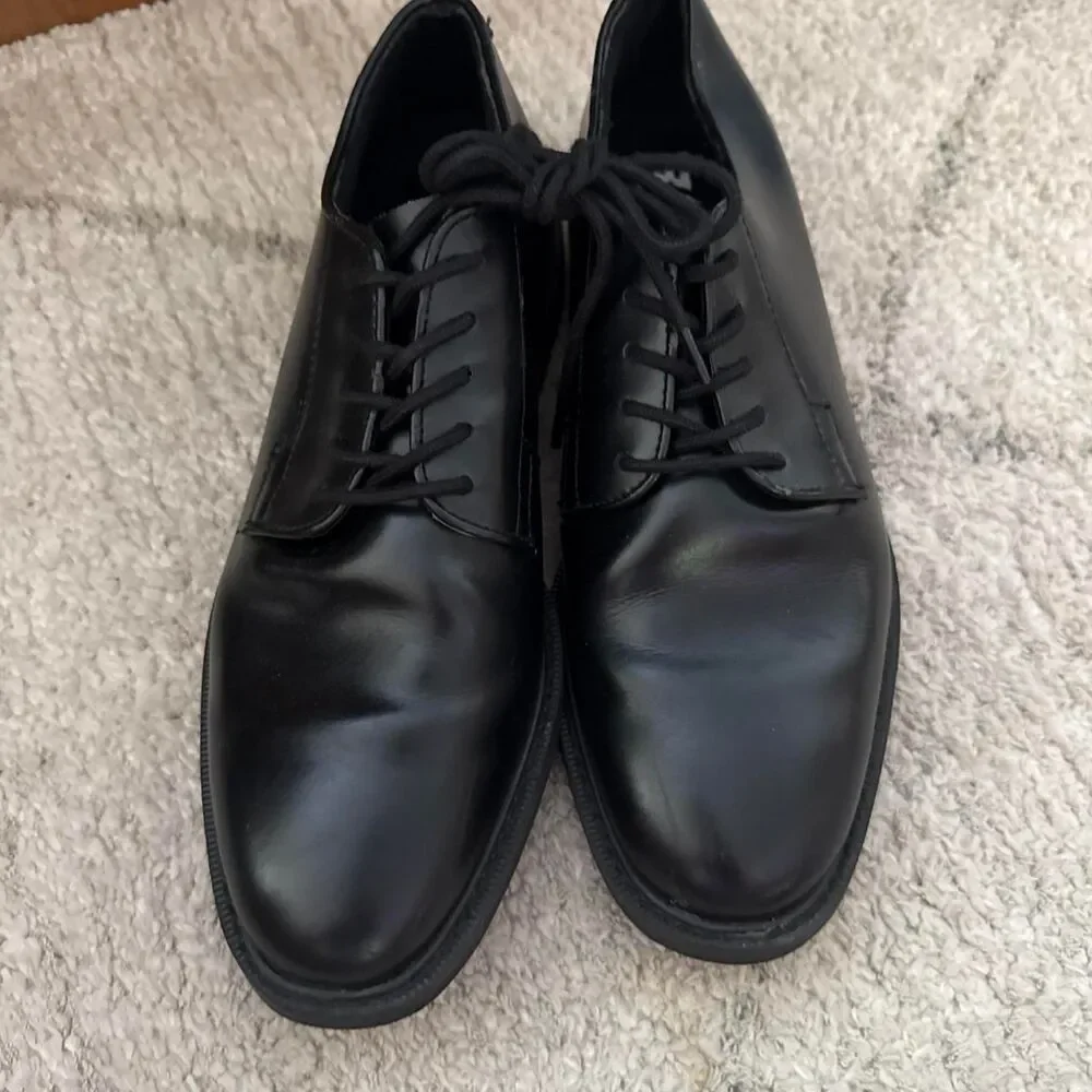 Bates Men's Black Oxfords